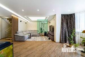 3-к квартира, вторичка, 130м2, 9/10 этаж
