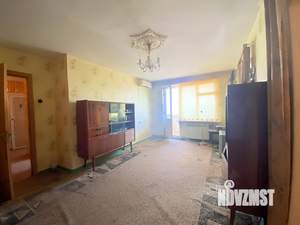 4-к квартира, вторичка, 63м2, 5/5 этаж