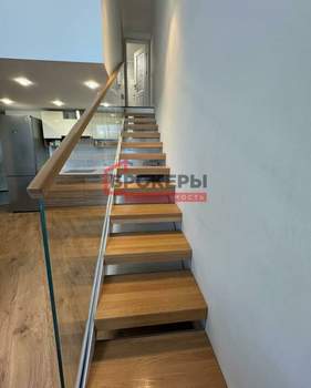 2-к квартира, вторичка, 58м2, 1/7 этаж