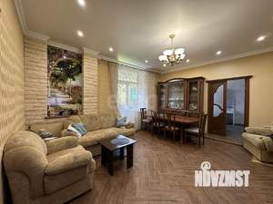 4-к квартира, вторичка, 90м2, 2/2 этаж