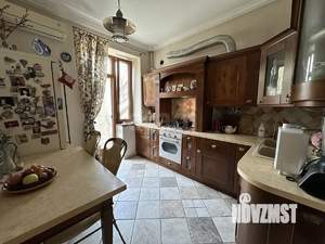 4-к квартира, вторичка, 97м2, 1/2 этаж