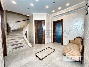 6-к квартира, вторичка, 190м2, 5/6 этаж