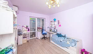 3-к квартира, вторичка, 74м2, 1/2 этаж