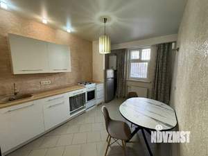 2-к квартира, вторичка, 67м2, 1/10 этаж