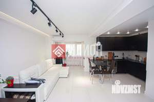 2-к квартира, вторичка, 68м2, 1/5 этаж