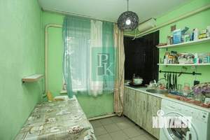 2-к квартира, вторичка, 42м2, 1/2 этаж