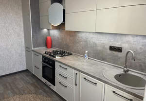 2-к квартира, вторичка, 74м2, 2/10 этаж