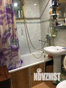 2-к квартира, вторичка, 45м2, 1/4 этаж