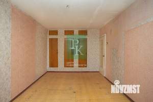 3-к квартира, вторичка, 65м2, 5/5 этаж