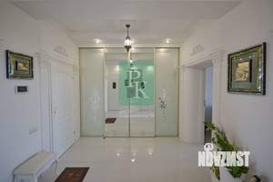 4-к квартира, вторичка, 121м2, 3/8 этаж