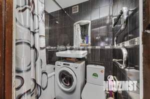 2-к квартира, вторичка, 42м2, 1/4 этаж