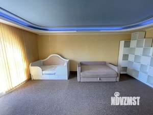 3-к квартира, вторичка, 100м2, 1/3 этаж