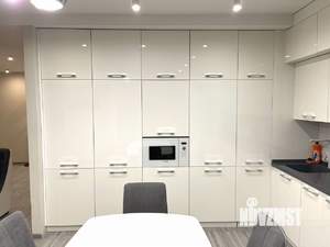 2-к квартира, вторичка, 74м2, 1/10 этаж