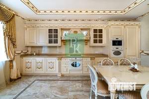 2-к квартира, вторичка, 125м2, 2/4 этаж