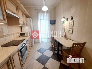 2-к квартира, вторичка, 67м2, 8/16 этаж