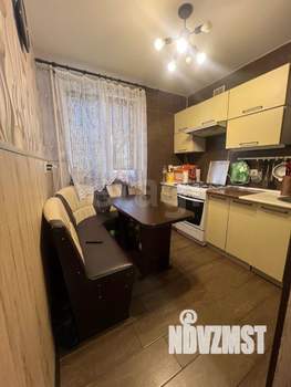 2-к квартира, вторичка, 42м2, 1/4 этаж