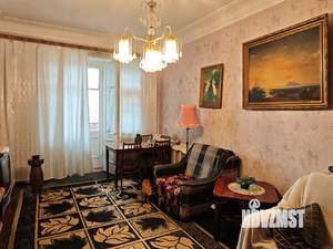 3-к квартира, вторичка, 74м2, 2/2 этаж