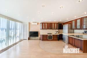 2-к квартира, вторичка, 109м2, 9/10 этаж