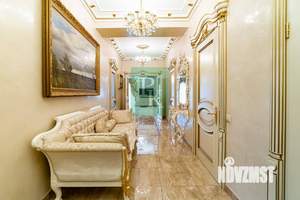 3-к квартира, вторичка, 125м2, 2/4 этаж