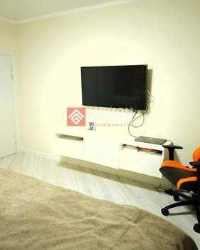 2-к квартира, вторичка, 67м2, 1/10 этаж