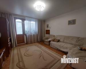 2-к квартира, вторичка, 64м2, 1/6 этаж