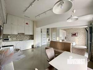Студия квартира, вторичка, 61м2, 5/5 этаж