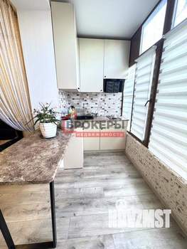 Студия квартира, вторичка, 30м2, 1/5 этаж