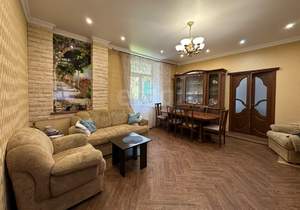 4-к квартира, вторичка, 90м2, 2/2 этаж