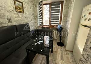 2-к квартира, вторичка, 60м2, 1/2 этаж