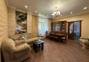 4-к квартира, вторичка, 90м2, 2/2 этаж