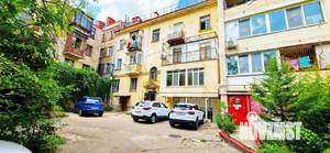 3-к квартира, вторичка, 68м2, 1/3 этаж