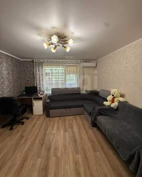 4-к квартира, вторичка, 76м2, 1/10 этаж