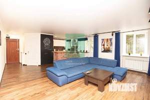 2-к квартира, вторичка, 57м2, 1/5 этаж