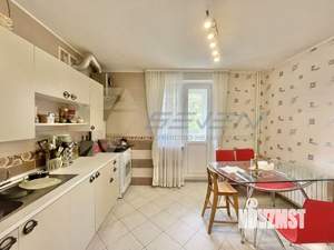 2-к квартира, вторичка, 60м2, 3/5 этаж