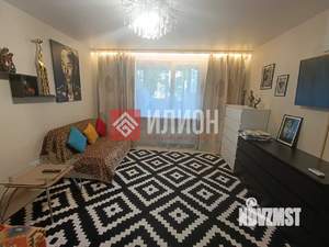 2-к квартира, вторичка, 57м2, 1/9 этаж