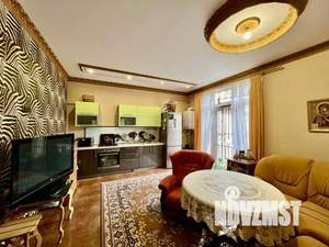 4-к квартира, вторичка, 165м2, 1/3 этаж