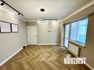 2-к квартира, вторичка, 64м2, 1/9 этаж