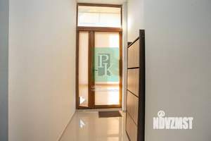 3-к квартира, вторичка, 134м2, 1/2 этаж