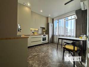 2-к квартира, вторичка, 60м2, 1/8 этаж