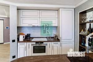 3-к квартира, вторичка, 110м2, 1/9 этаж