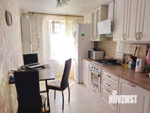 2-к квартира, вторичка, 60м2, 4/10 этаж