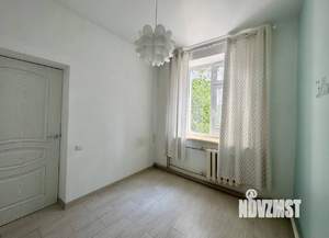 2-к квартира, вторичка, 42м2, 1/2 этаж