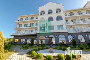 3-к квартира, вторичка, 100м2, 1/4 этаж