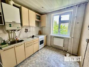 2-к квартира, вторичка, 44м2, 3/5 этаж