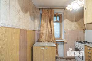 2-к квартира, вторичка, 42м2, 1/5 этаж