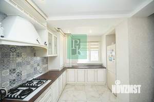 4-к квартира, вторичка, 121м2, 1/5 этаж