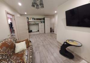 2-к квартира, вторичка, 42м2, 1/5 этаж