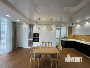 6-к квартира, вторичка, 164м2, 7/10 этаж