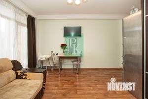 2-к квартира, вторичка, 63м2, 1/5 этаж