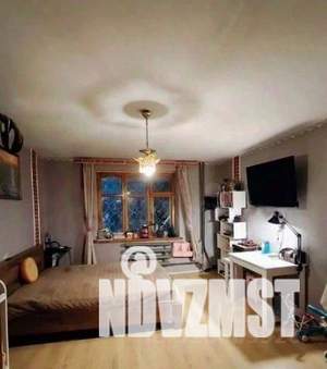 2-к квартира, вторичка, 63м2, 1/5 этаж